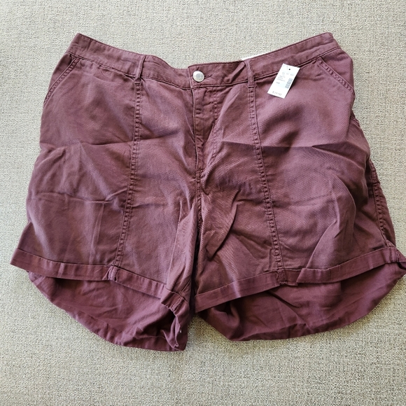 Maurices Shorts Womens 18W Plus Mauve Purple 5" Inseam Mid Rise New - Picture 1 of 7